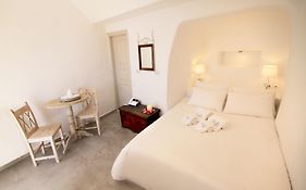 Oia Mare Villas (Adults Only)